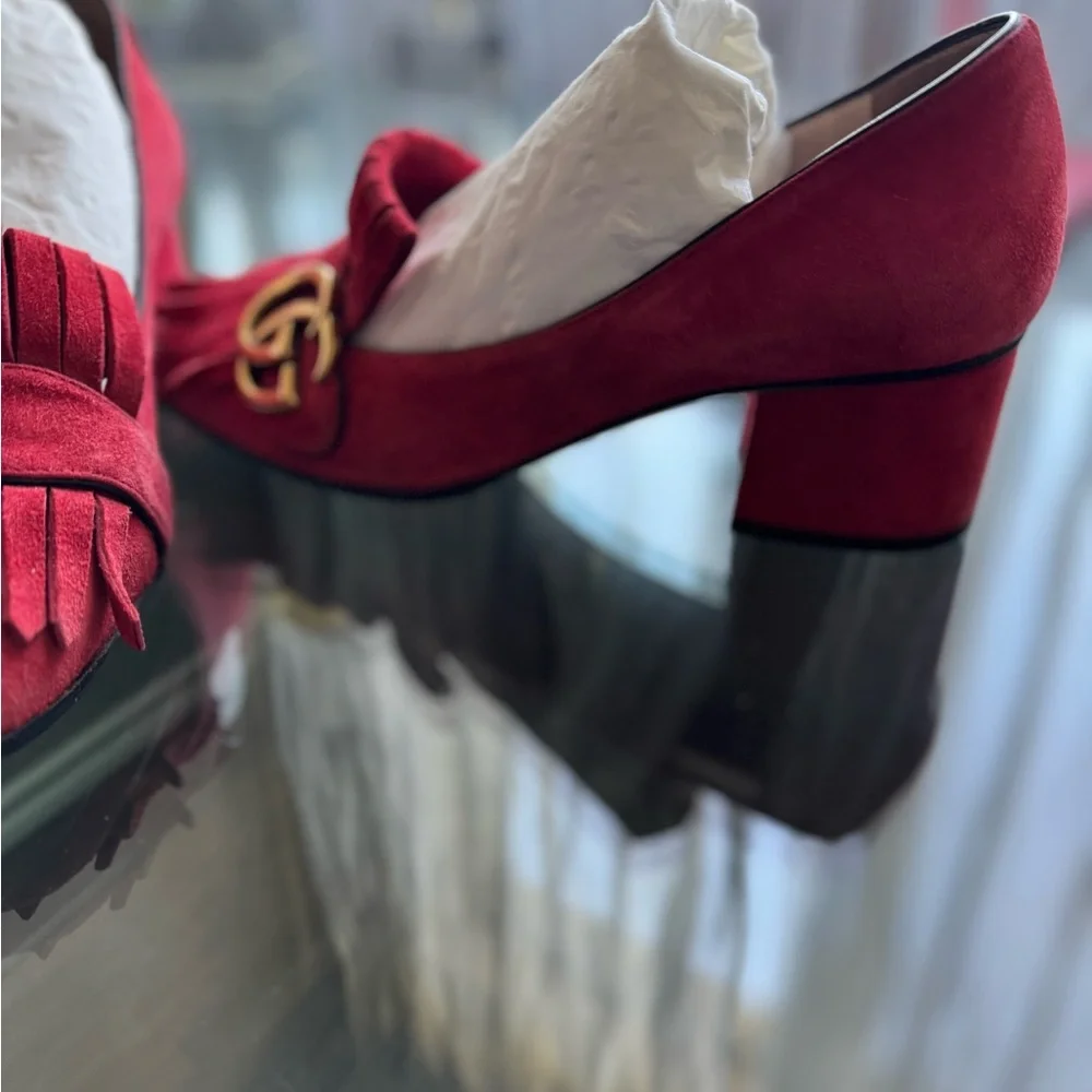Gucci Women's Red Suede Loafers - Picture 5 of 6